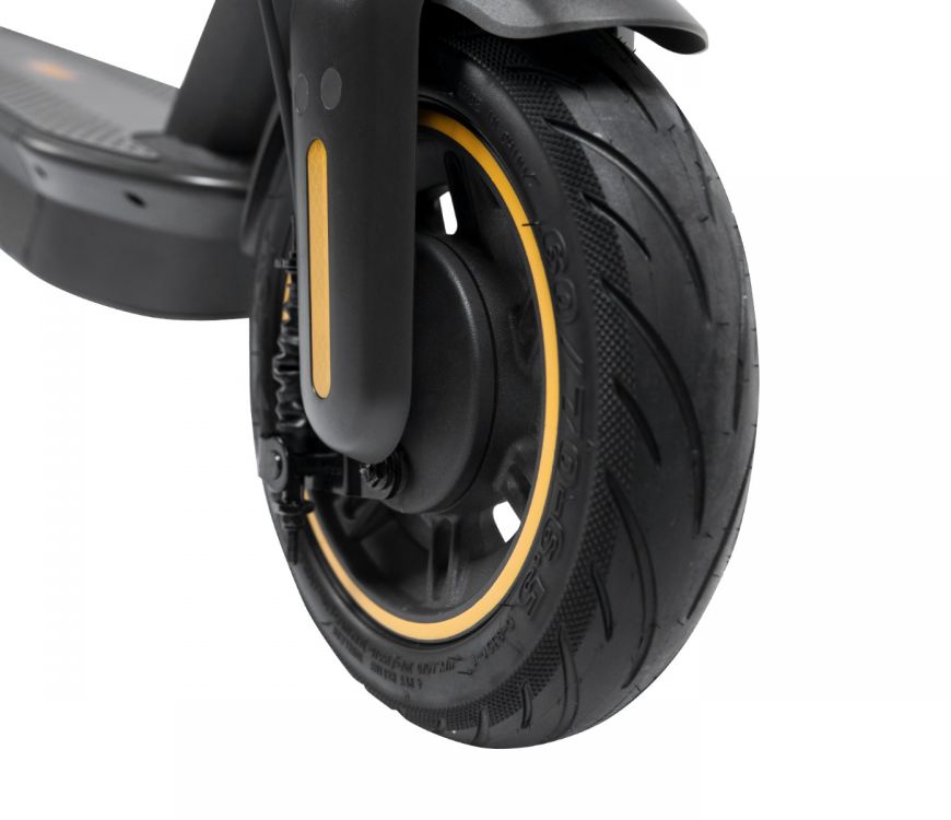 Segway-Ninebot Max G30 electric kickscooter - front ten inch pneumatic tire